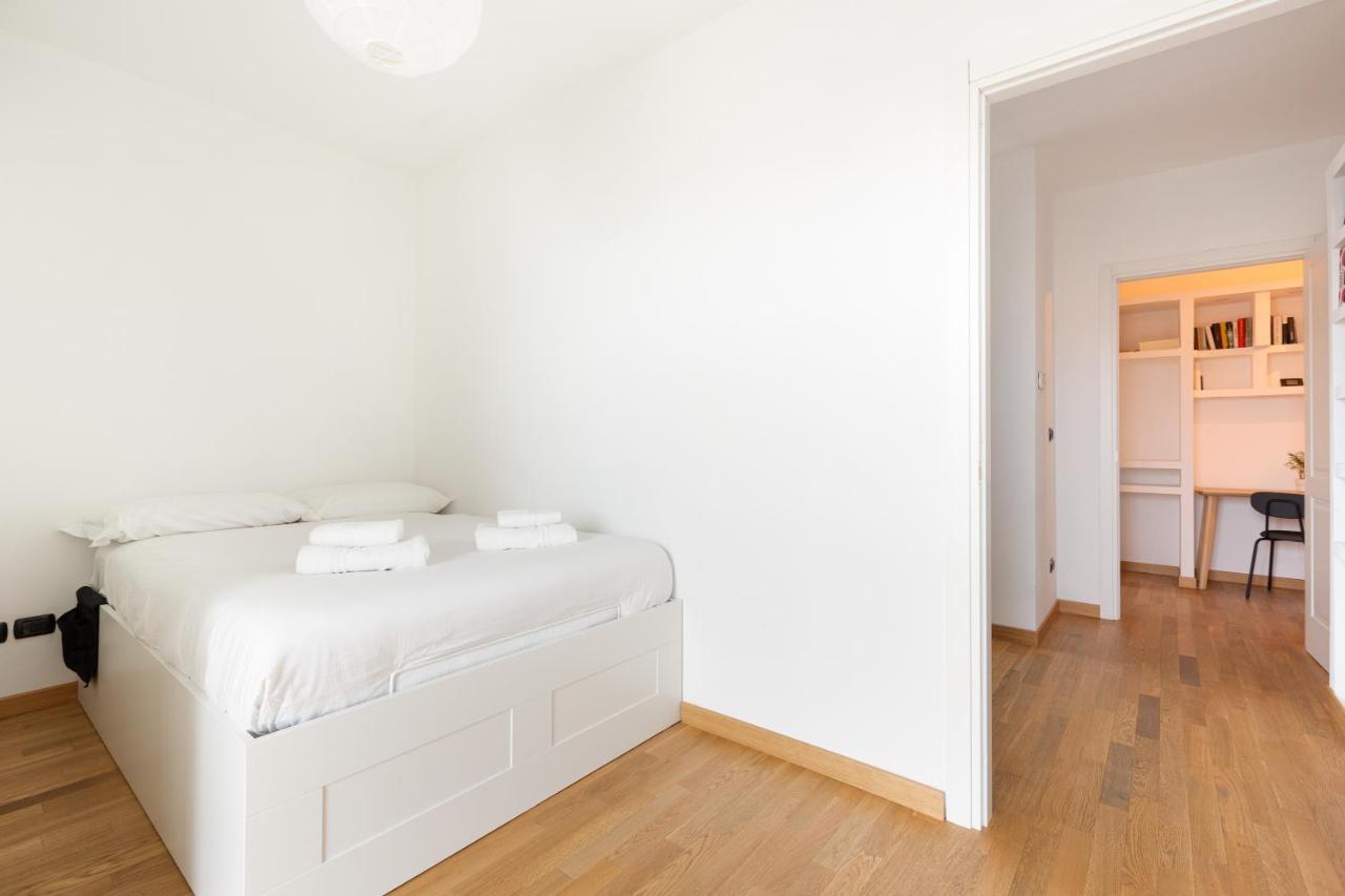 Milan Comfy Apartment X3 - With Balcony Экстерьер фото